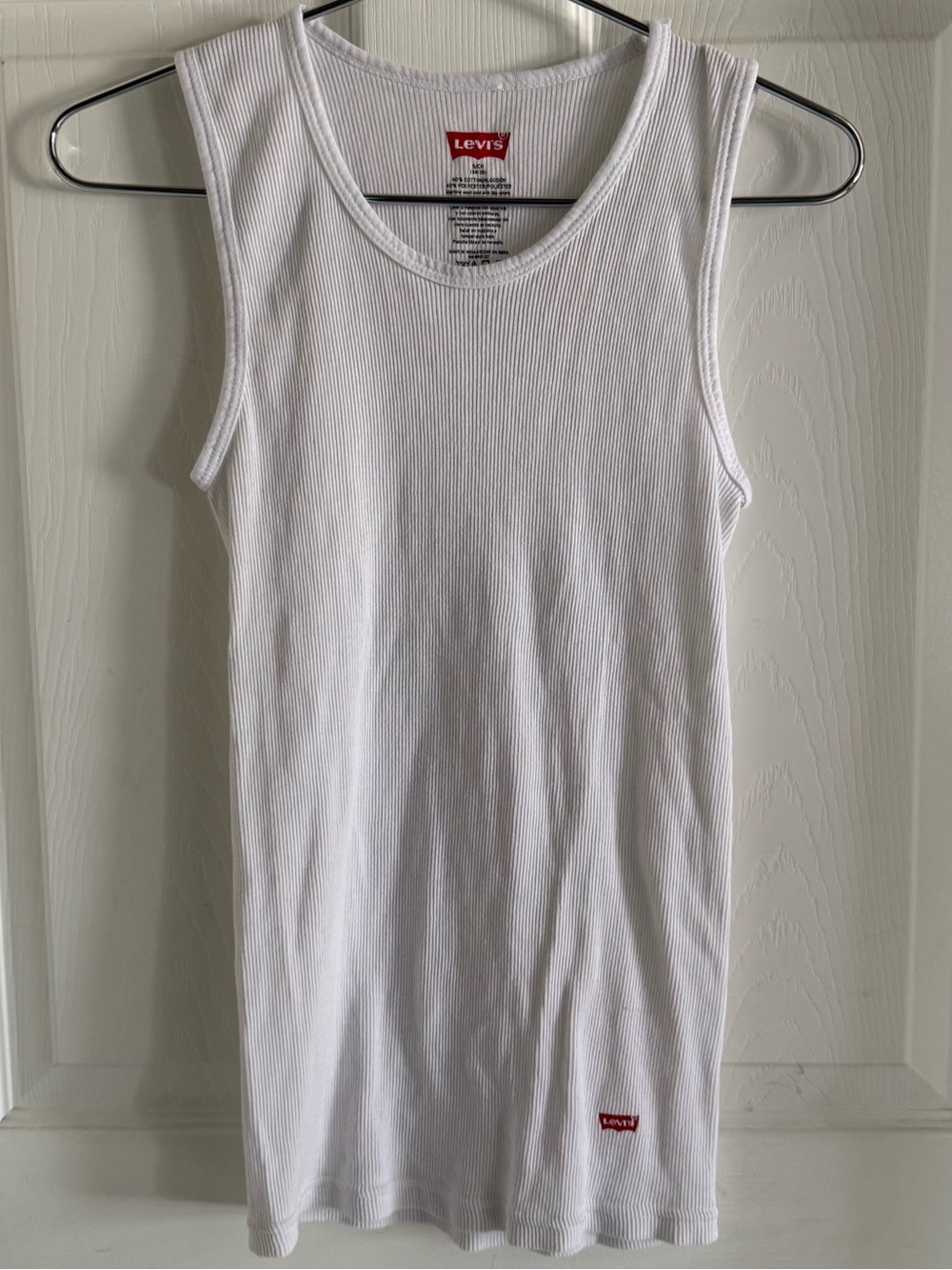White Levi’s Ribbed Tank